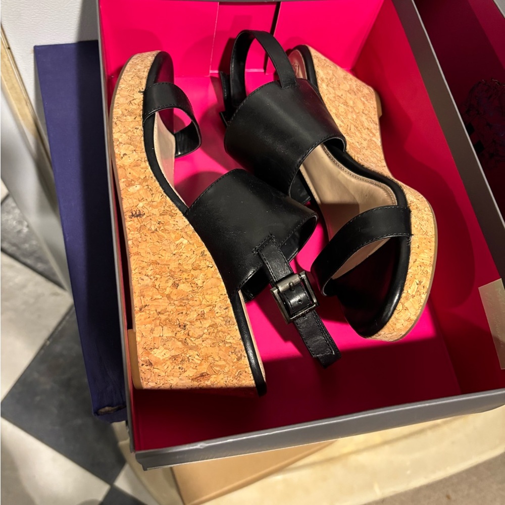 Vince Camuto Black and Tan Wedge Sandals